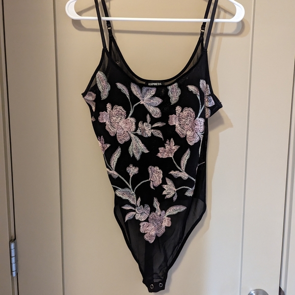 Express Black/Pink Floral Embroidered Bodysuit Size M - Picture 2 of 8